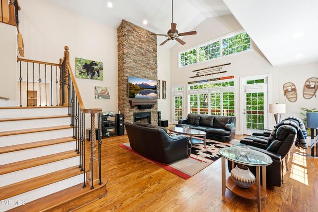 412 Shade Tree Way, Johnson City, TN 37604