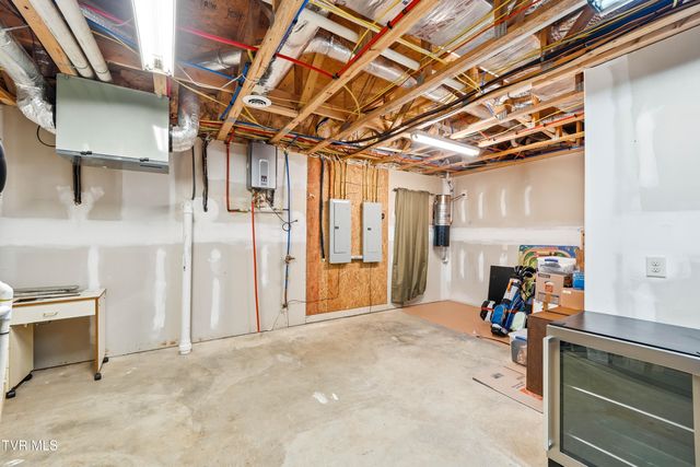 412 Shade Tree Way, Johnson City, TN 37604