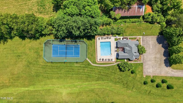 412 Shade Tree Way, Johnson City, TN 37604