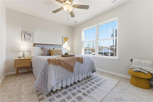 893 Railroad AVE, Chesapeake, VA 23324