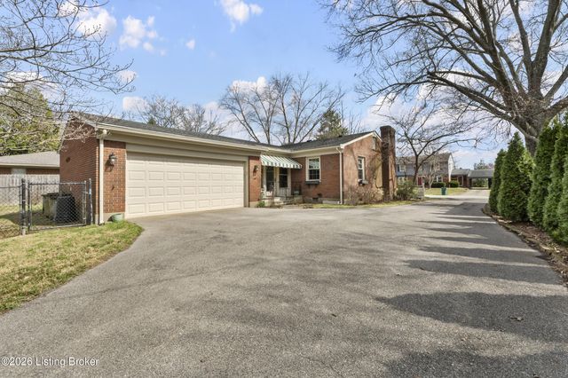 7011 Dartmoor Dr, Louisville, KY 40222