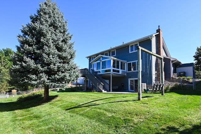 12892 Essex Way, Apple Valley, MN 55124
