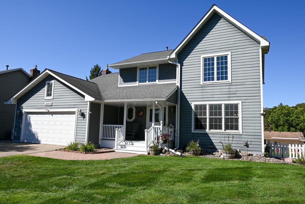 12892 Essex Way, Apple Valley, MN 55124 — photo 2