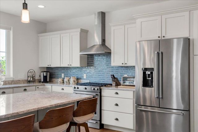 266 Rye Circle, South Burlington, VT 05403