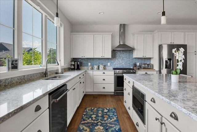 266 Rye Circle, South Burlington, VT 05403