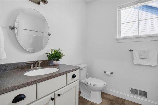 266 Rye Circle, South Burlington, VT 05403