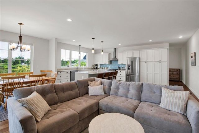 266 Rye Circle, South Burlington, VT 05403