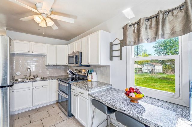 2 Park Drive W, Circle Pines, MN 55014
