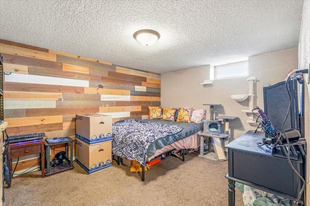2 Park Drive W, Circle Pines, MN 55014