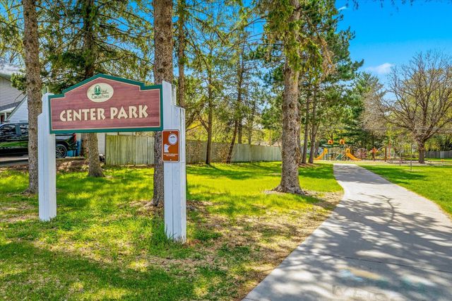 2 Park Drive W, Circle Pines, MN 55014
