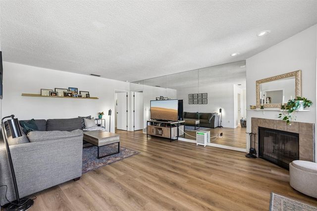 8727 BARDMOOR PLACE 204, Seminole, FL 33777