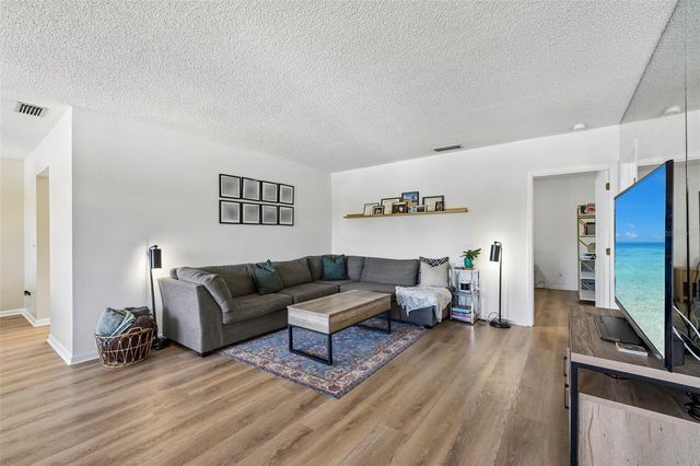 8727 BARDMOOR PLACE 204, Seminole, FL 33777