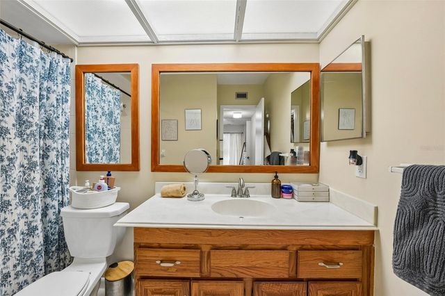 8727 BARDMOOR PLACE 204, Seminole, FL 33777