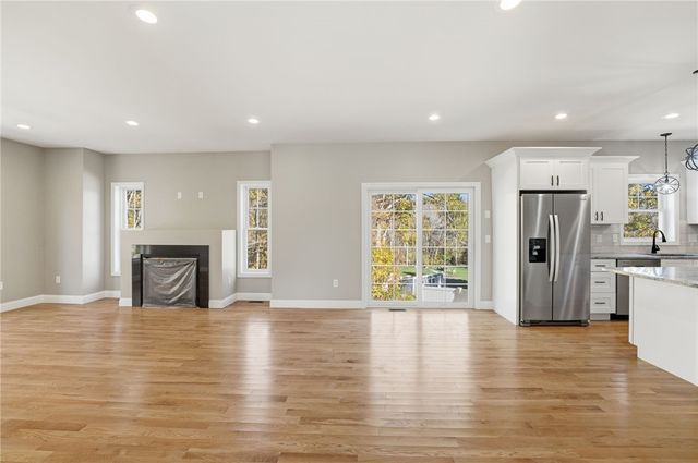 94 Ashaway Road, Westerly, RI 02891