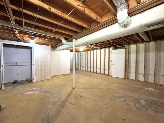 2768 Bellar Rd, Greenbrier, TN 37073