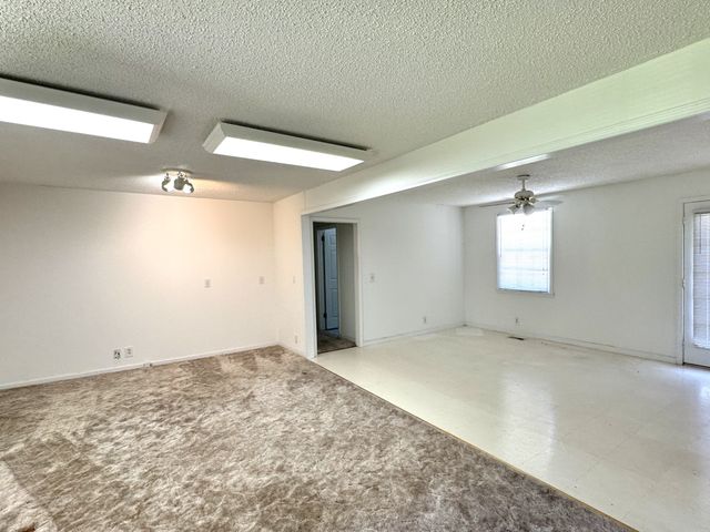 2768 Bellar Rd, Greenbrier, TN 37073
