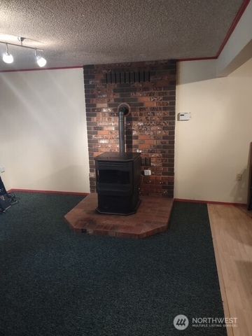 6912 142nd Drive SE, Snohomish, WA 98290