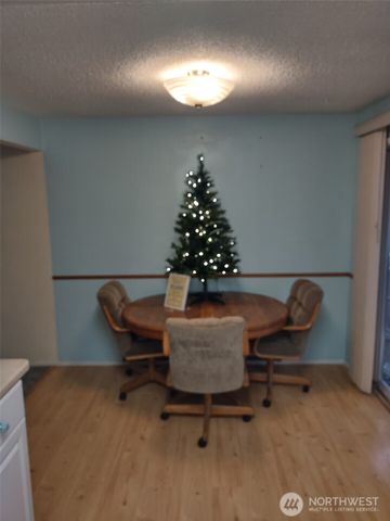 6912 142nd Drive SE, Snohomish, WA 98290