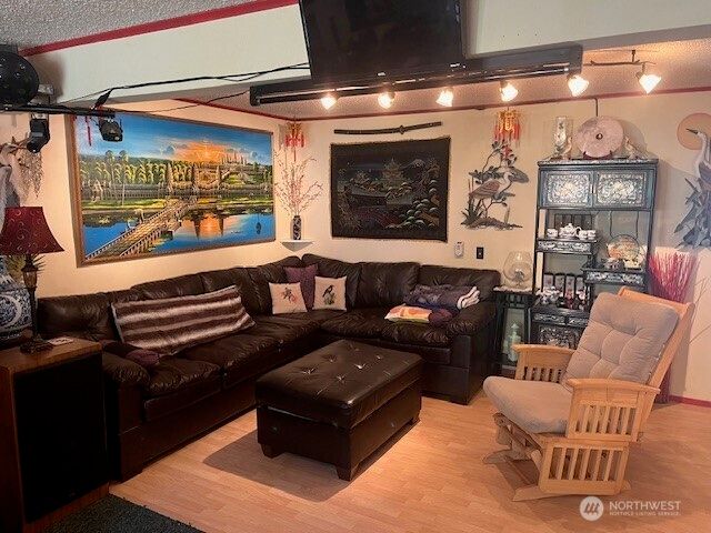 6912 142nd Drive SE, Snohomish, WA 98290