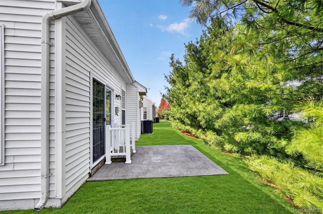19 Sunflower Street, Middletown, NY 10940