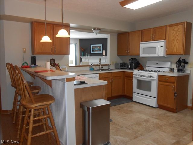 7567 Monterey Bay Drive, Mentor On The Lake, OH 44060