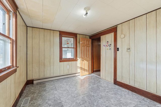 280 N Center Street, Waterloo, IN 46793