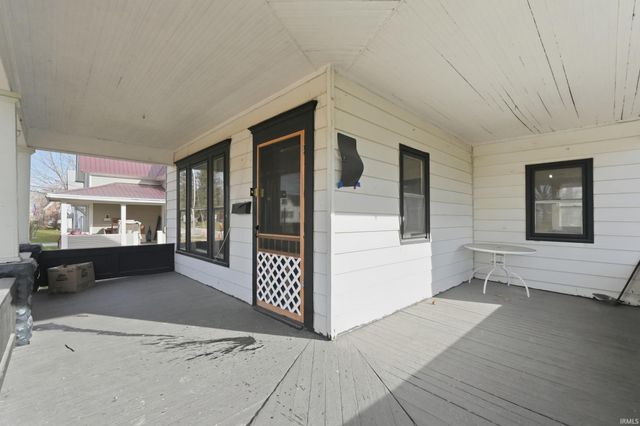 280 N Center Street, Waterloo, IN 46793