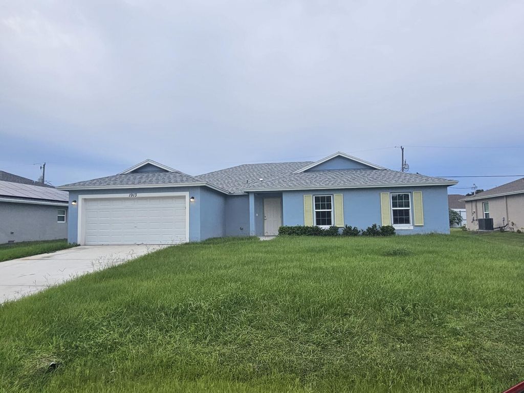 1513 SW Swift Avenue, Port St. Lucie, FL 34953