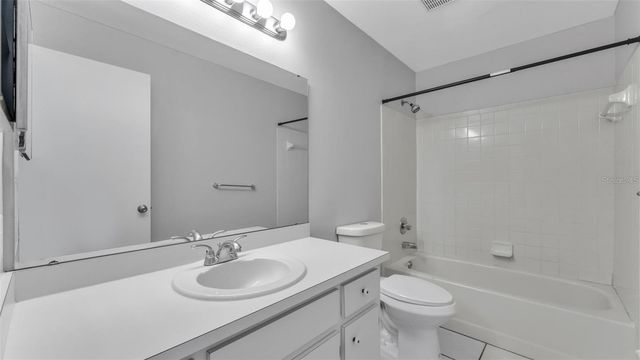 236 VILLAGE CREST COURT, Lakeland, FL 33809