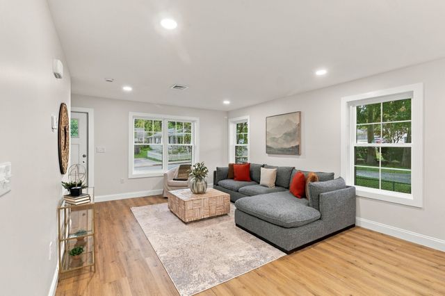 223 Jenckes, Woonsocket, RI 02895