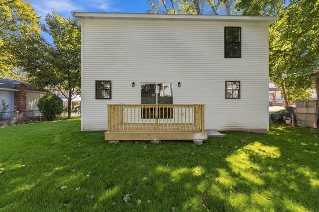 223 Jenckes, Woonsocket, RI 02895