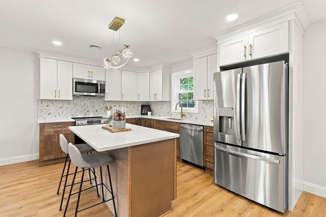 223 Jenckes, Woonsocket, RI 02895