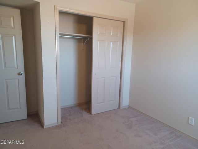 2300 HONEY DEW Drive, El Paso, TX 79938