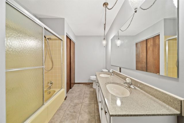 11495 W Carleton Road, Clayton, MI 49235