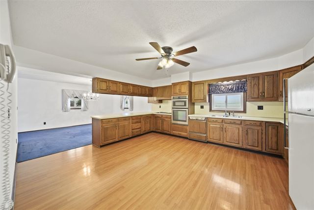 11495 W Carleton Road, Clayton, MI 49235