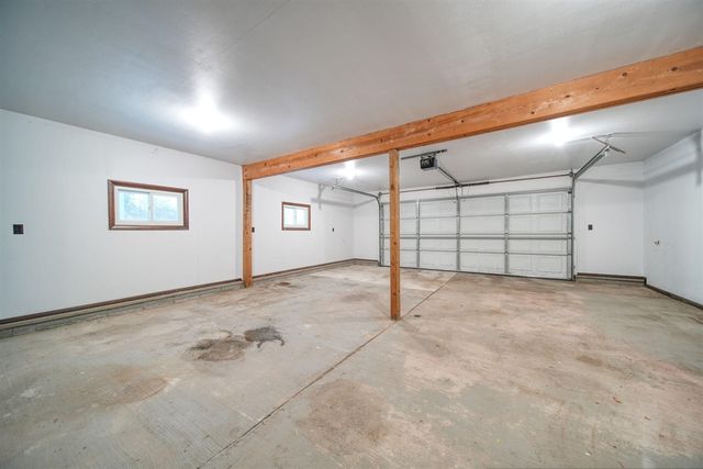 11495 W Carleton Road, Clayton, MI 49235