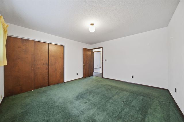 11495 W Carleton Road, Clayton, MI 49235