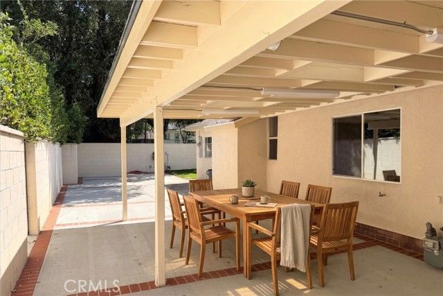 4926 Crown Avenue, La Canada Flintridge, CA 91011