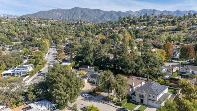 4926 Crown Avenue, La Canada Flintridge, CA 91011