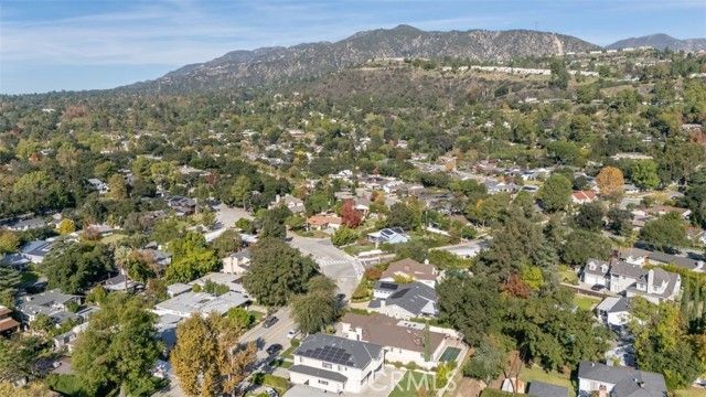4926 Crown Avenue, La Canada Flintridge, CA 91011