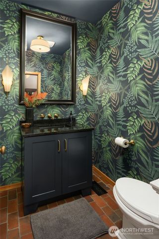 12210 NE 39th Street, Bellevue, WA 98005