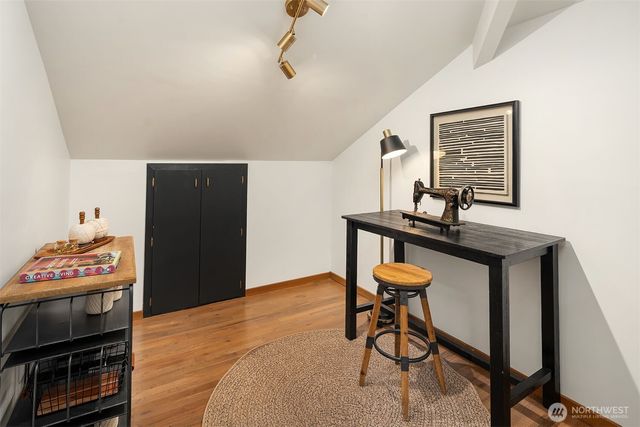 12210 NE 39th Street, Bellevue, WA 98005