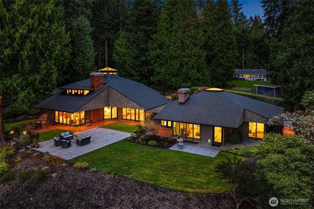 12210 NE 39th Street, Bellevue, WA 98005