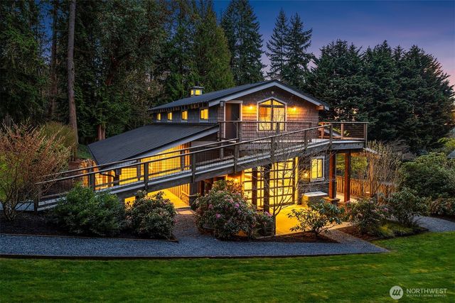 12210 NE 39th Street, Bellevue, WA 98005