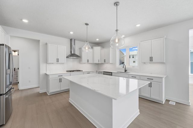 8677 183rd Street W, Lakeville, MN 55044