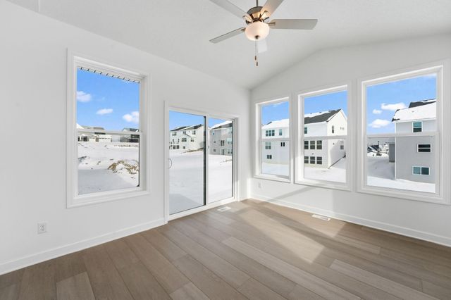 8677 183rd Street W, Lakeville, MN 55044