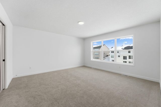 8677 183rd Street W, Lakeville, MN 55044