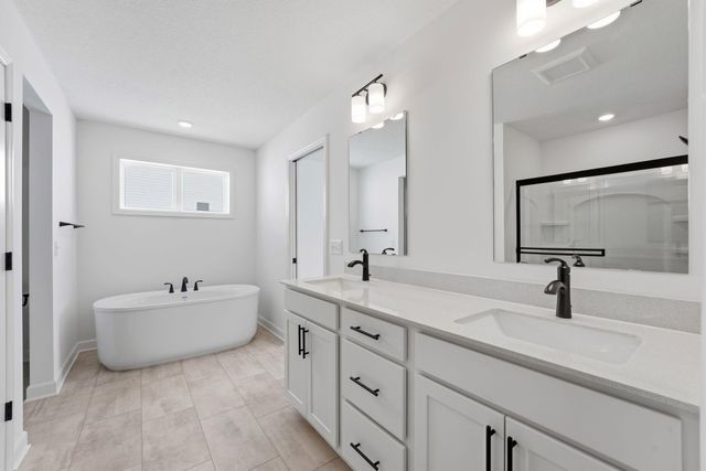 8677 183rd Street W, Lakeville, MN 55044