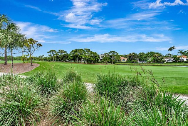 115 W Village Way, Jupiter, FL 33458