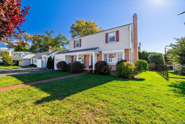 481 S Wood Road, Rockville Centre, NY 11570
